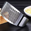 Amassador de Alho Inox Ergonômico Manual Casa Farfelle  357  Casa Farfelle