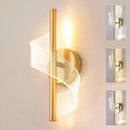 Arandela De Parede Transparente Skylight Bivolt Metal e Acrílico Casa Farfelle  127 (Iluminação)  Casa Farfelle