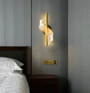 Arandela De Parede Transparente Skylight Bivolt Metal e Acrílico Casa Farfelle  127 (Iluminação)  Casa Farfelle