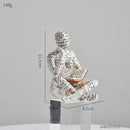 Escultura Mulher Lendo Livro Casa Farfelle  473  Casa Farfelle