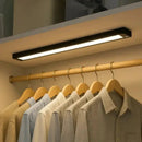 Luminária LED Fina – Sensor de Movimento e Recarregável e sem Fio Casa Farfelle  205 (Iluminação)  Casa Farfelle