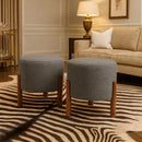 Puff Apollo de Luxo em Linho com Pés de Madeira - Kit ou Unitário Casa Farfelle  485 (Produto Shopee)  Casa Farfelle