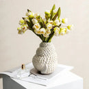 Vaso de Cerâmica com Textura e Formato de Concha Casa Farfelle  185  Casa Farfelle