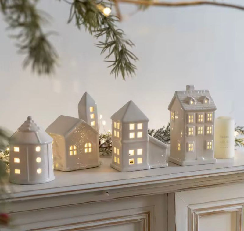 2025 Vila de Natal com Enfeites Luminosos De Natal , Casa De Cerâmica Nórdica