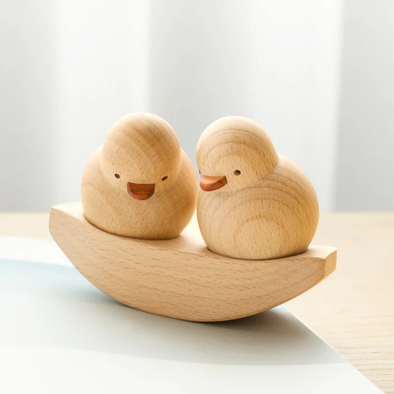 Casal de Patinhos em Madeira - Casa Farfelle