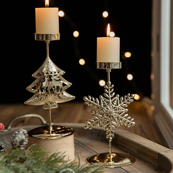 Castiçal de Ferro Dourado com Decoração Natalina - Casa Farfelle