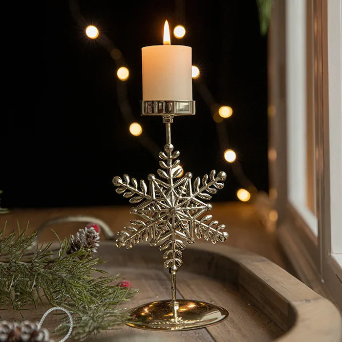 Castiçal de Ferro Dourado com Decoração Natalina - Casa Farfelle