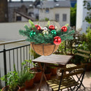 Cesta Suspensa Natalina com Luzes Led Multicoloridas Lenogue - Casa Farfelle