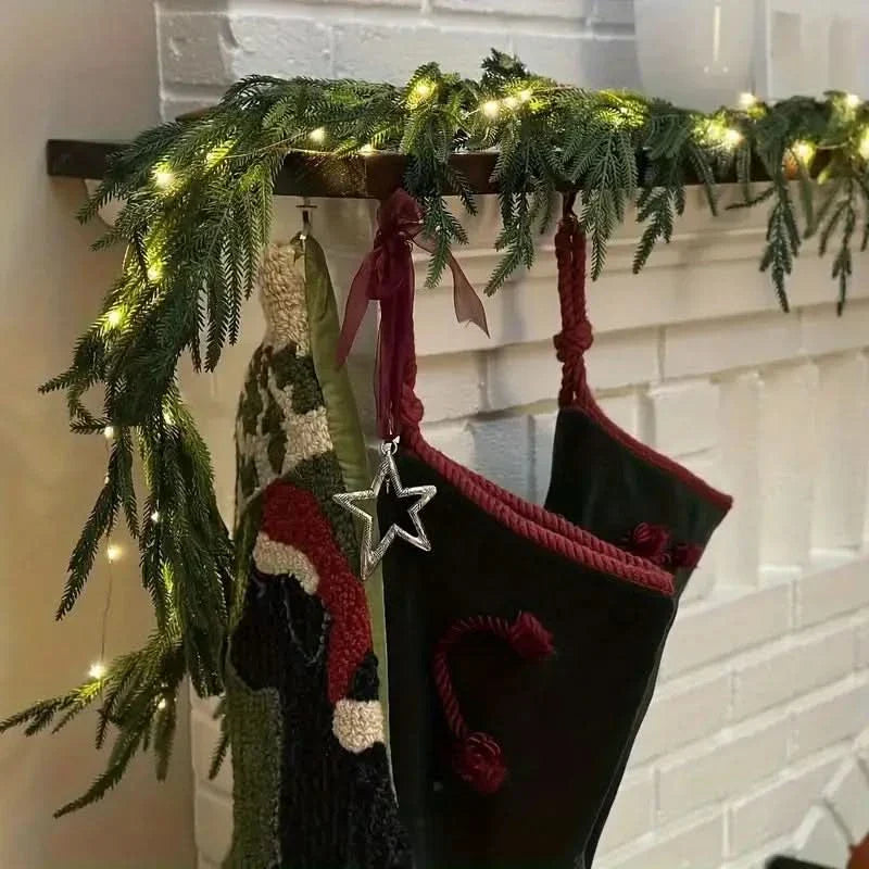 Festão de Natal Realista com Led - Casa Farfelle