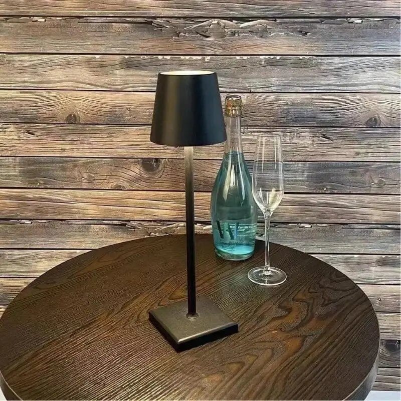 Luminária de Mesa Vellum - Casa Farfelle