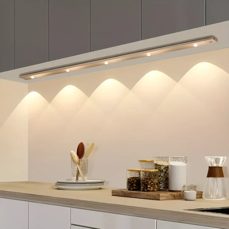 Luminária LED Ultra Fina com Sensor de Movimento - Casa Farfelle