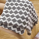 Manta de Malha Acrílica com Borlas Cinza Onda - Casa Farfelle