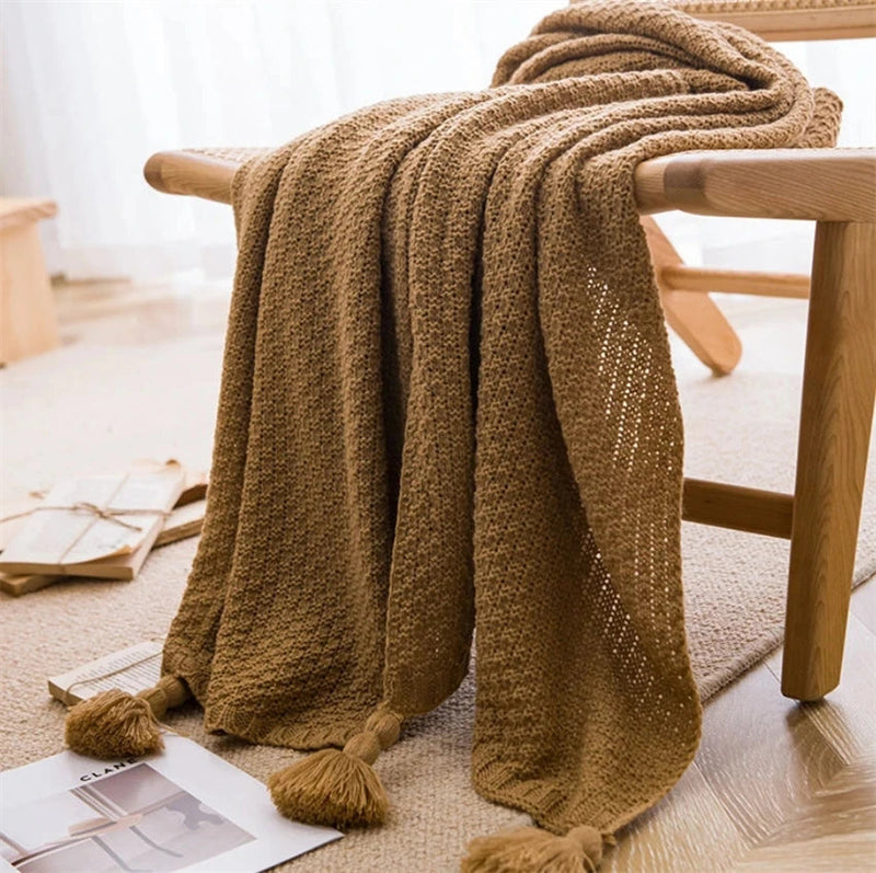 Manta de Malha com Borla - Conforto e Estilo para Seu Lar - Casa Farfelle