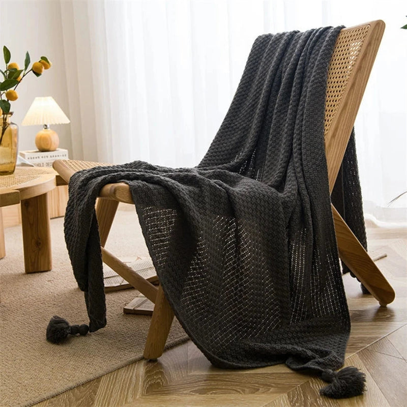 Manta de Malha com Borla - Conforto e Estilo para Seu Lar - Casa Farfelle