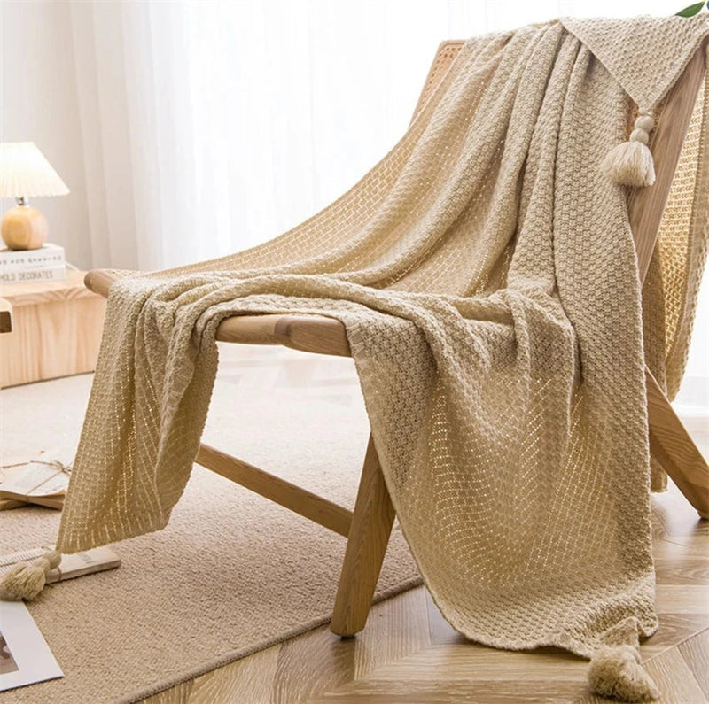 Manta de Malha com Borla - Conforto e Estilo para Seu Lar - Casa Farfelle