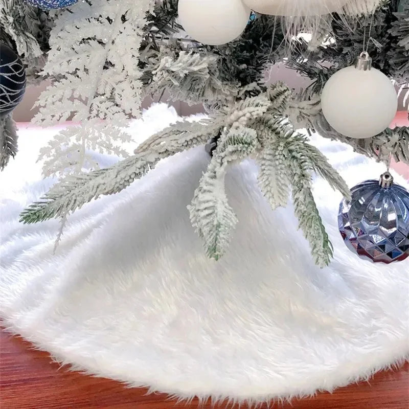 Saia para árvore de Natal Redonda Plush Neve Branca Lenogue - Casa Farfelle
